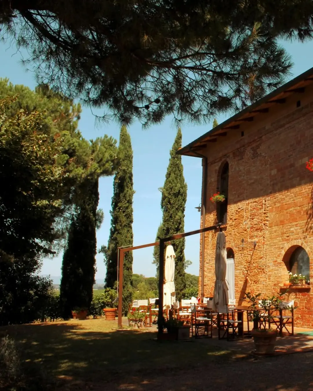 Colonica restaurata a Penna con vista sulle Balze