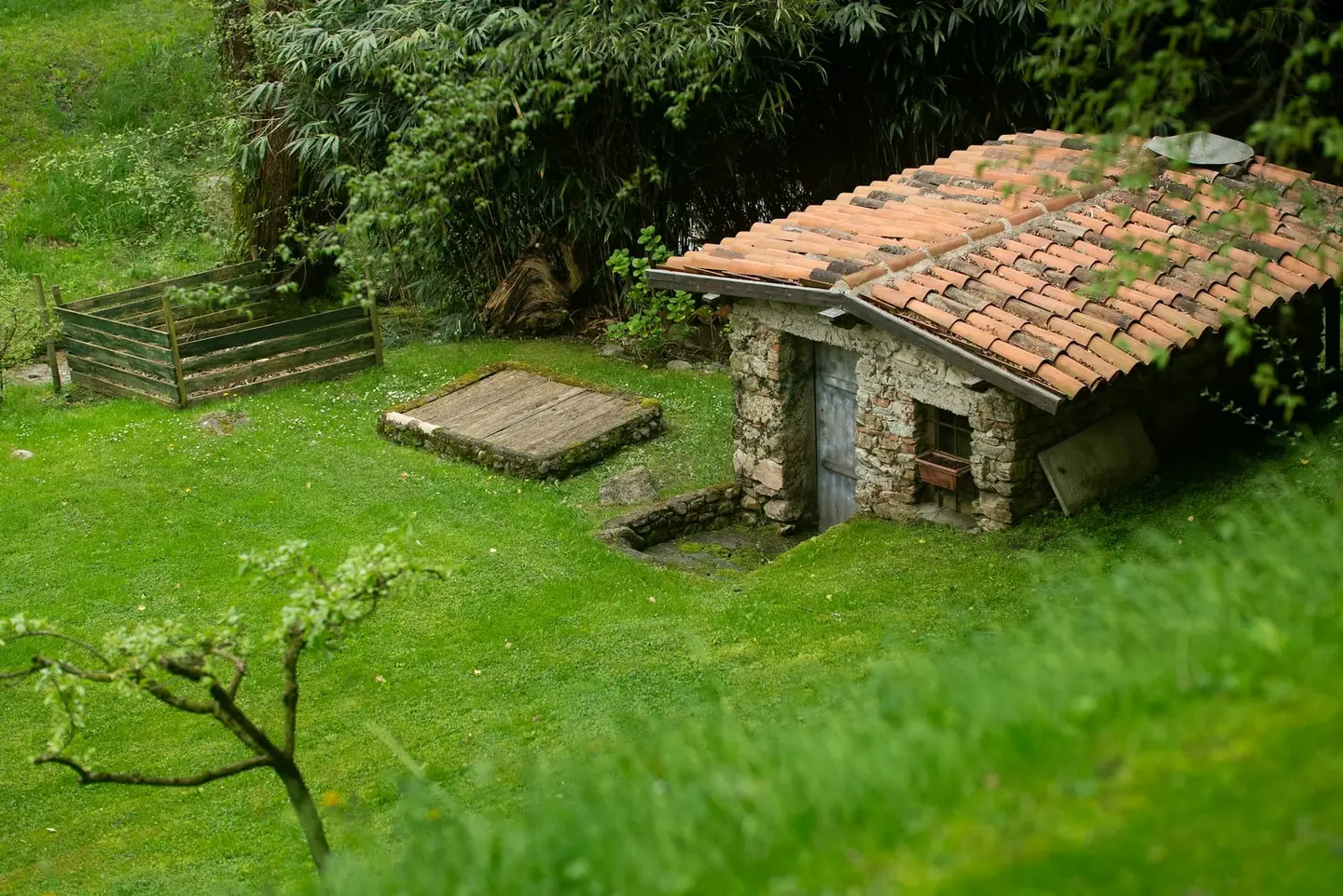 Rustico in pietra con terreno vicino a Pergine – Foto 1 di 6